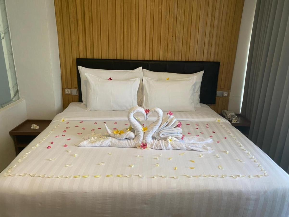 Raja Hotel Kuta Mandalika Resort & Convention Eksteriør billede
