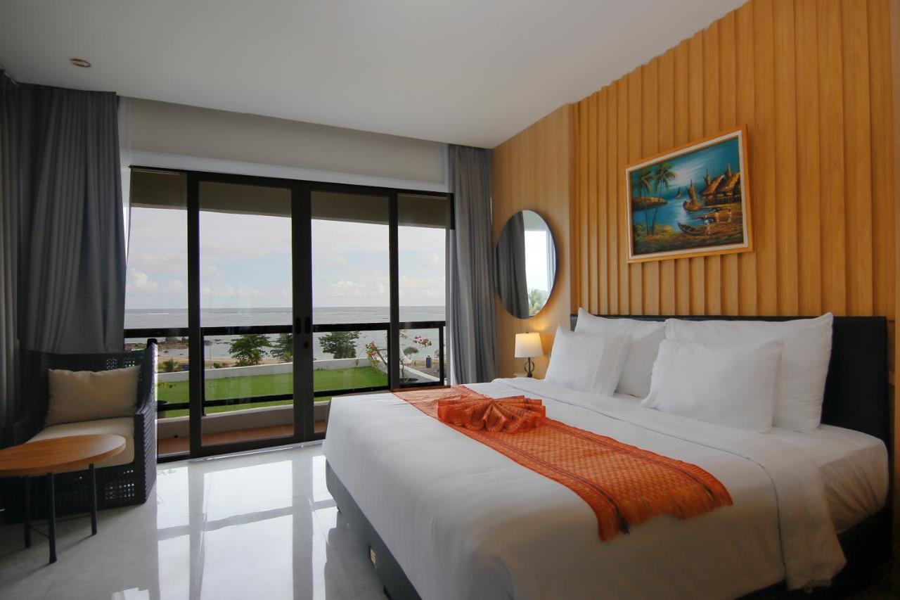 Raja Hotel Kuta Mandalika Resort & Convention Eksteriør billede