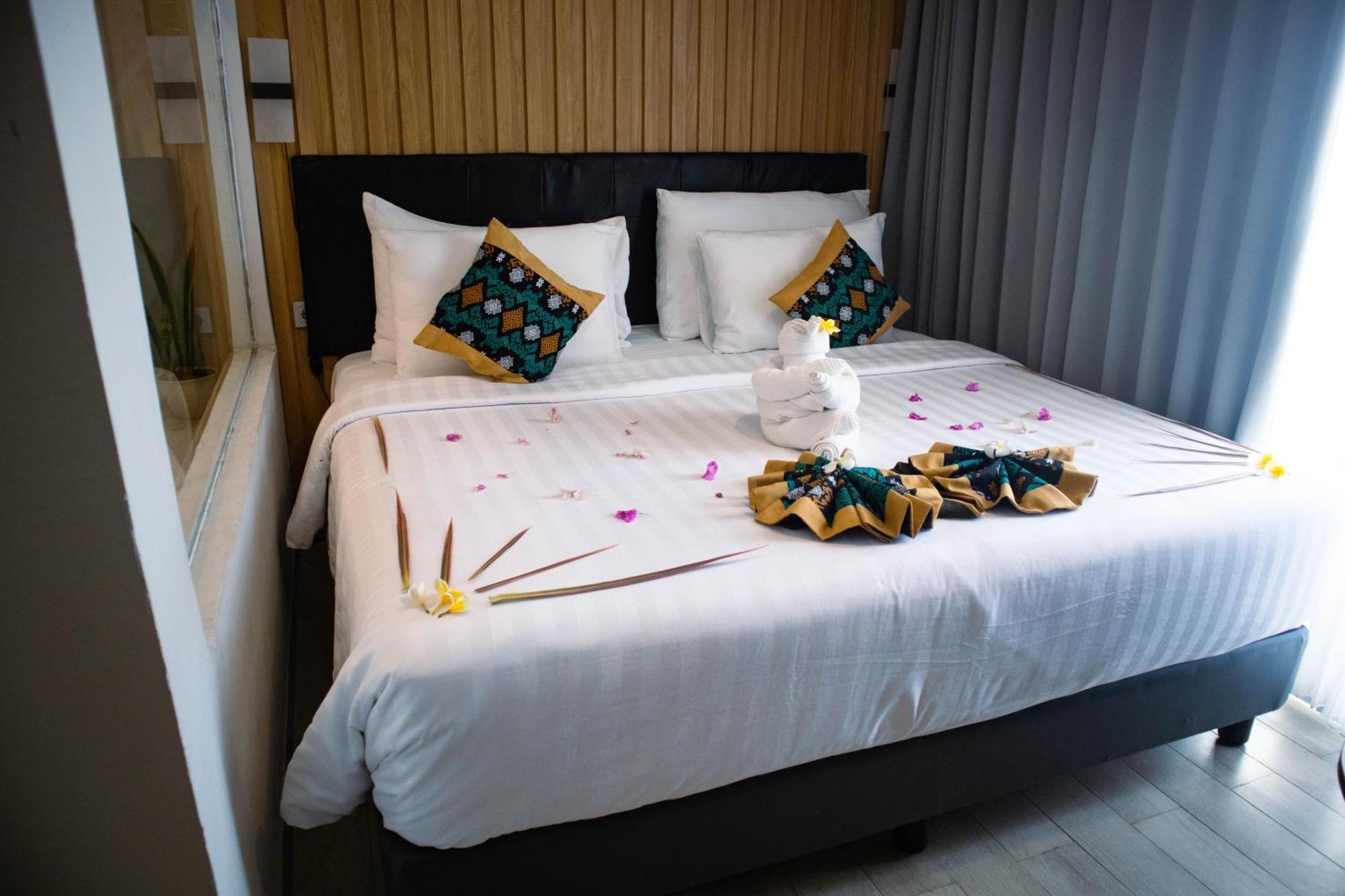 Raja Hotel Kuta Mandalika Resort & Convention Eksteriør billede