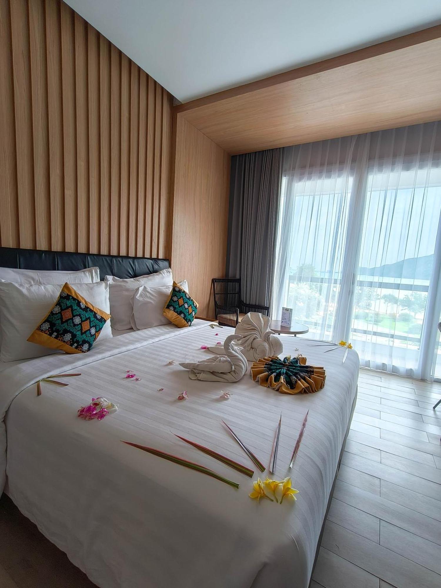 Raja Hotel Kuta Mandalika Resort & Convention Eksteriør billede