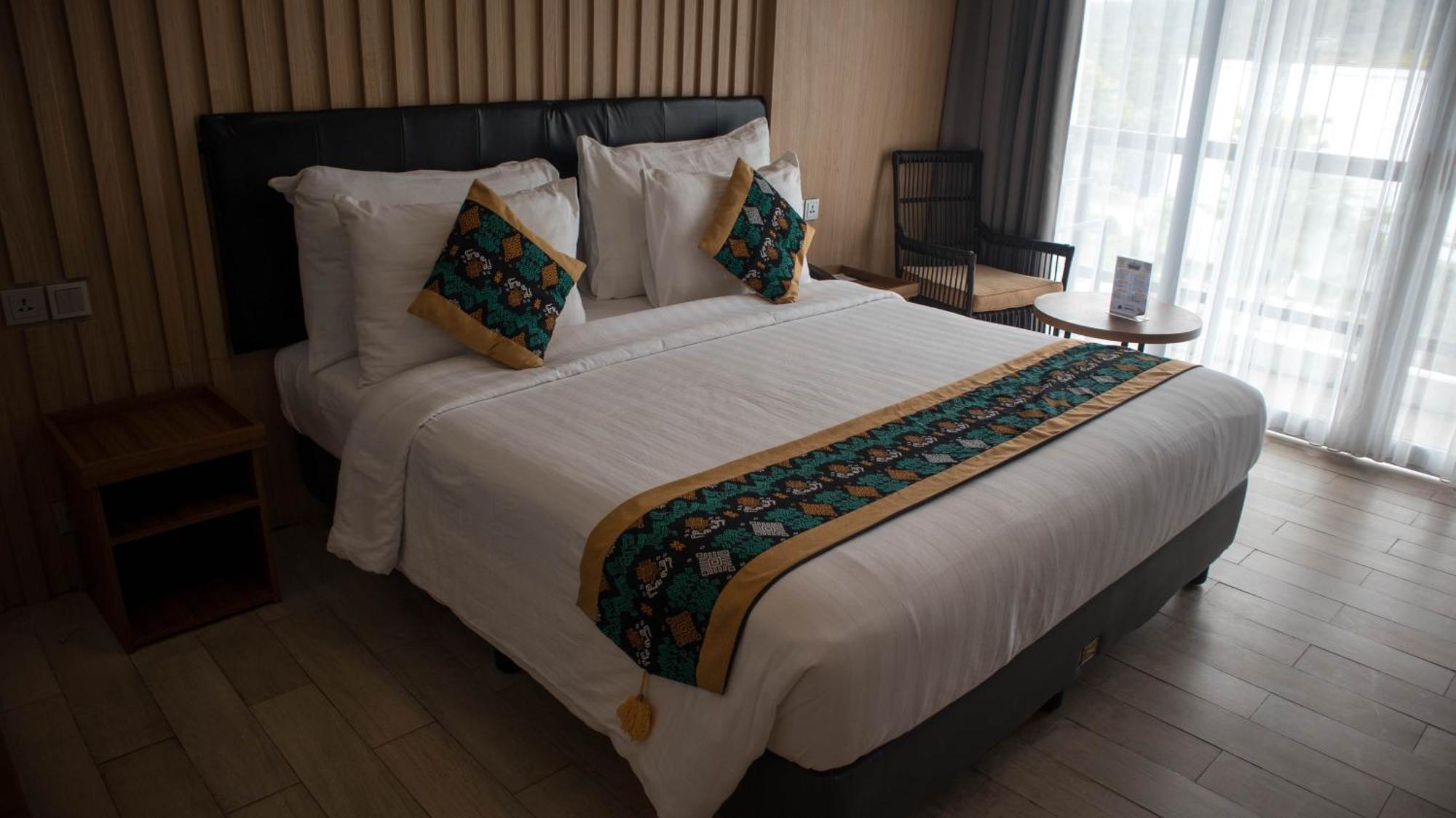 Raja Hotel Kuta Mandalika Resort & Convention Eksteriør billede