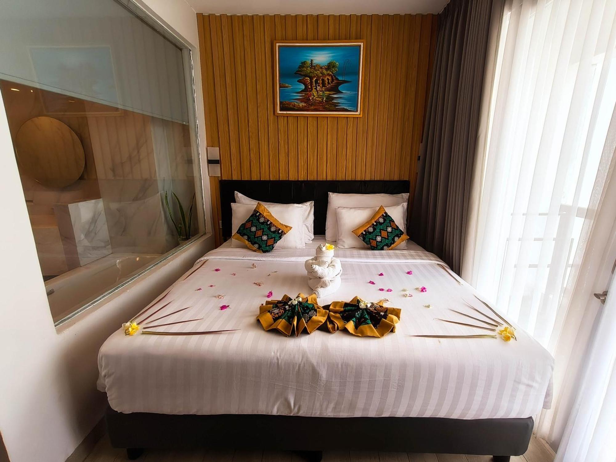 Raja Hotel Kuta Mandalika Resort & Convention Eksteriør billede