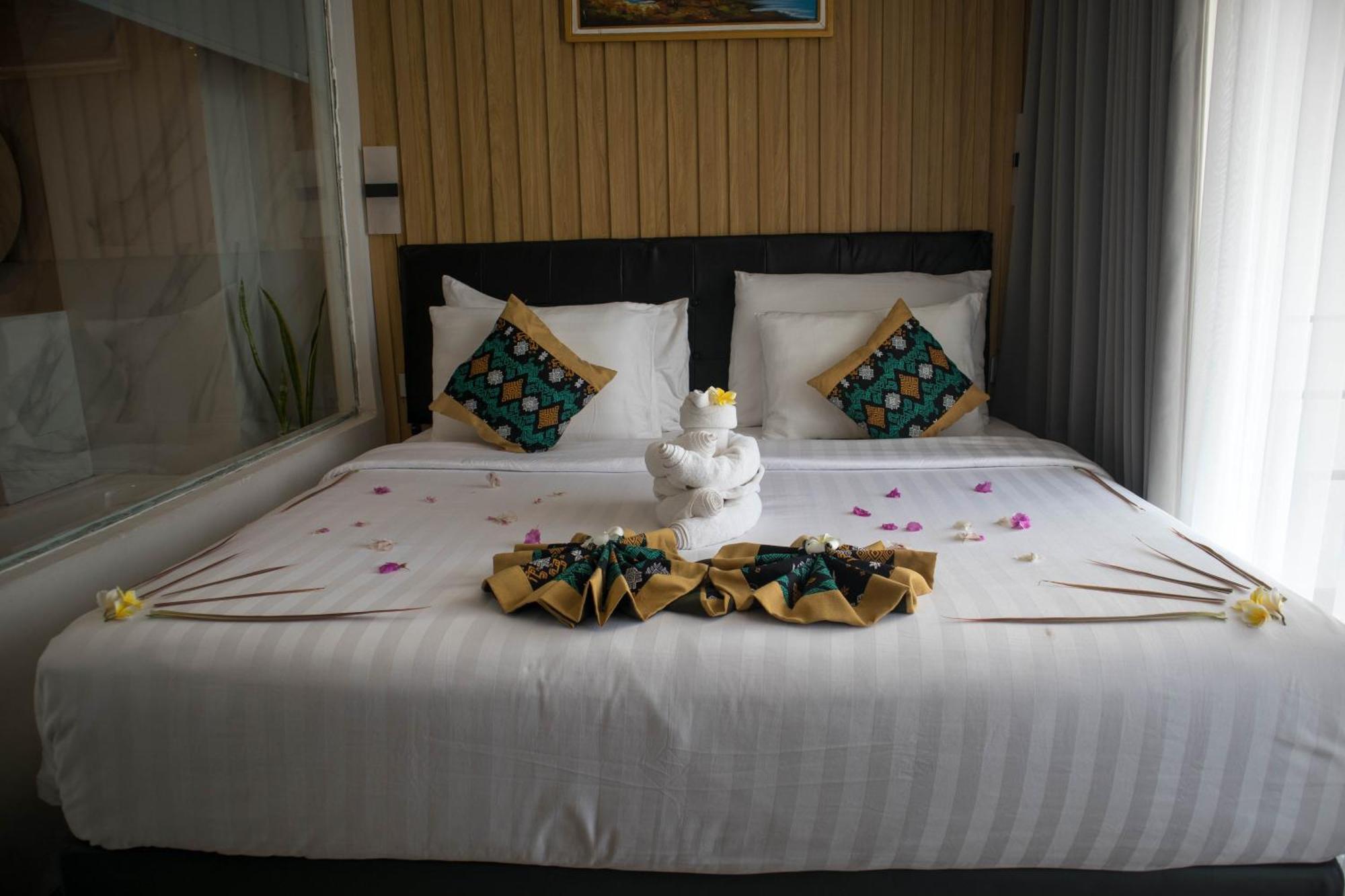 Raja Hotel Kuta Mandalika Resort & Convention Eksteriør billede