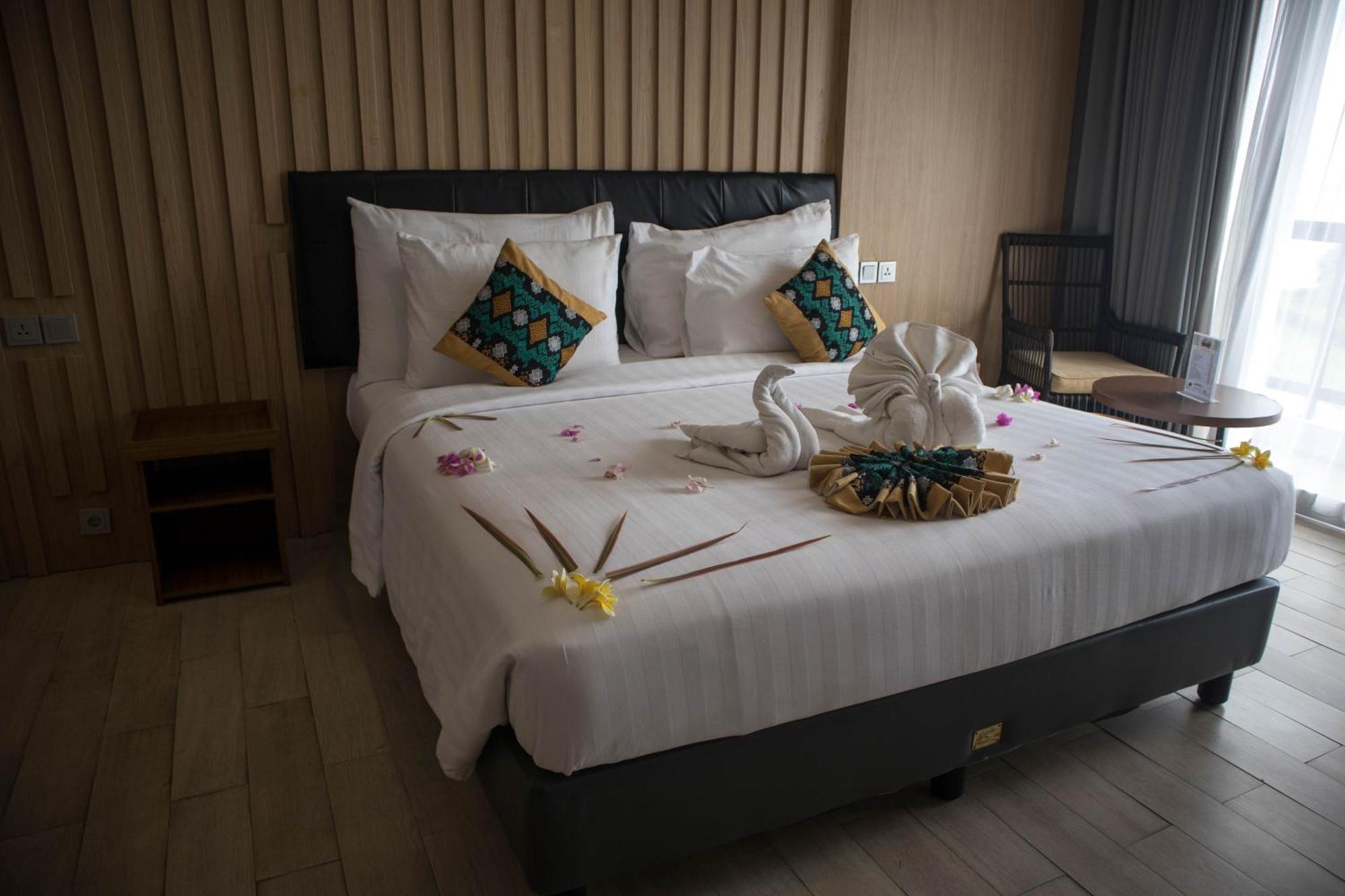 Raja Hotel Kuta Mandalika Resort & Convention Eksteriør billede
