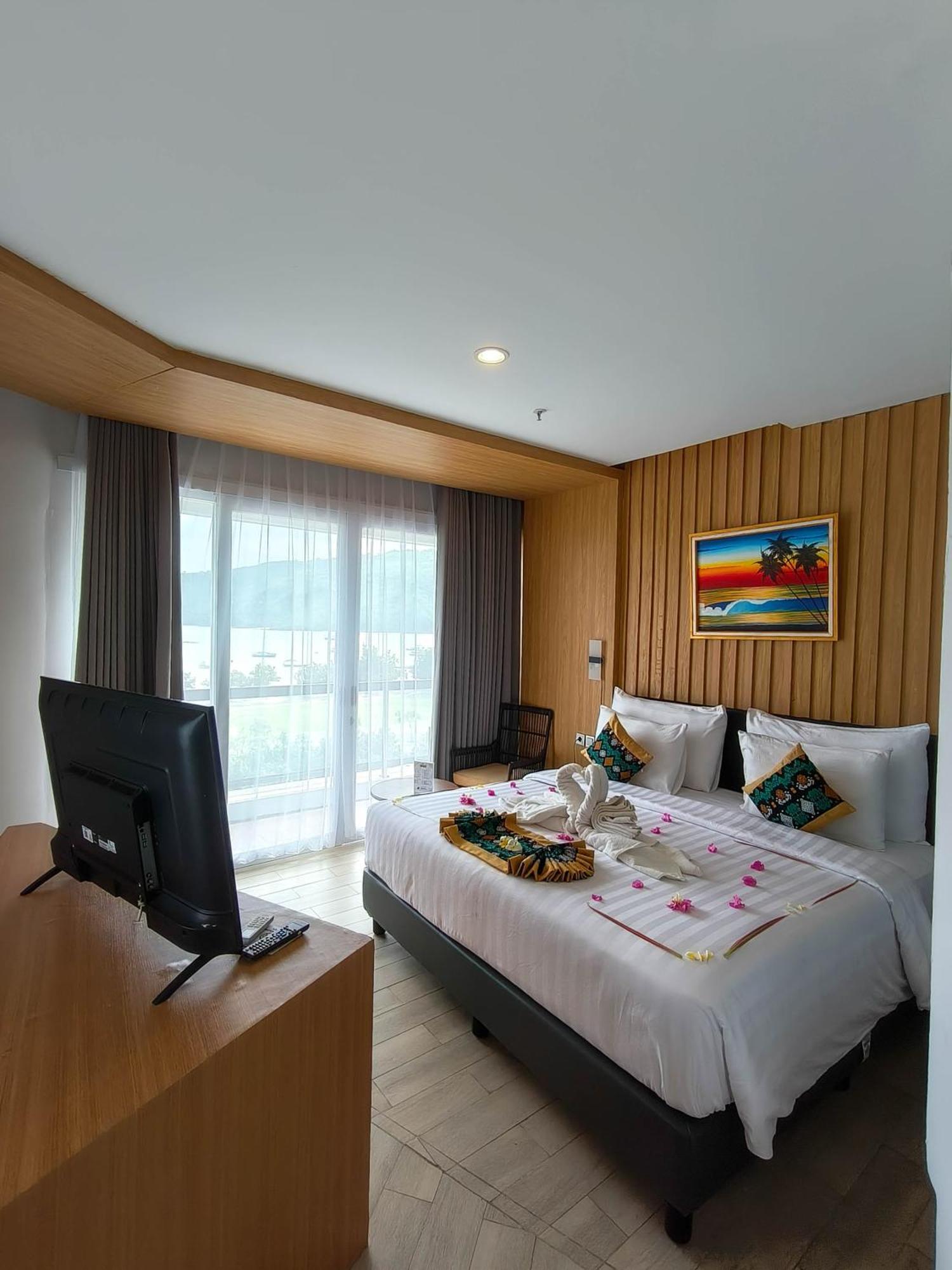 Raja Hotel Kuta Mandalika Resort & Convention Eksteriør billede